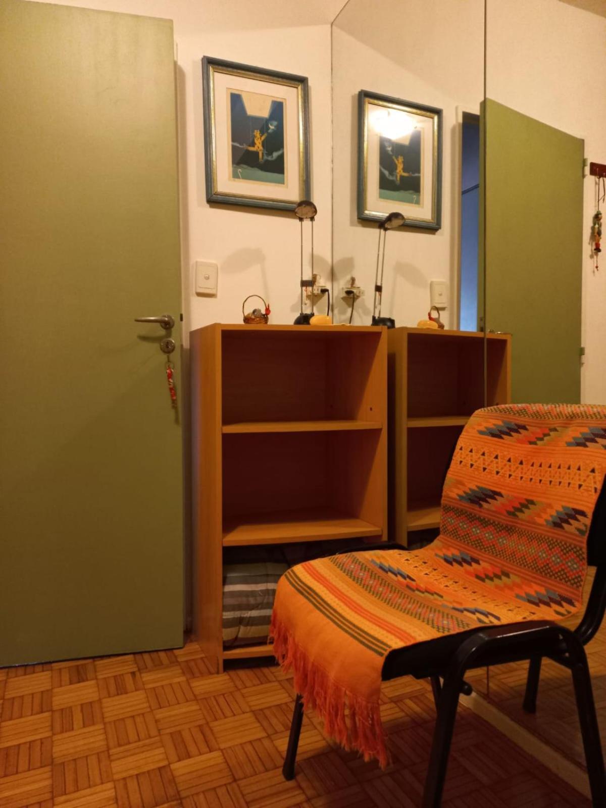 Beautiful And Colorful In Palermo Appartement